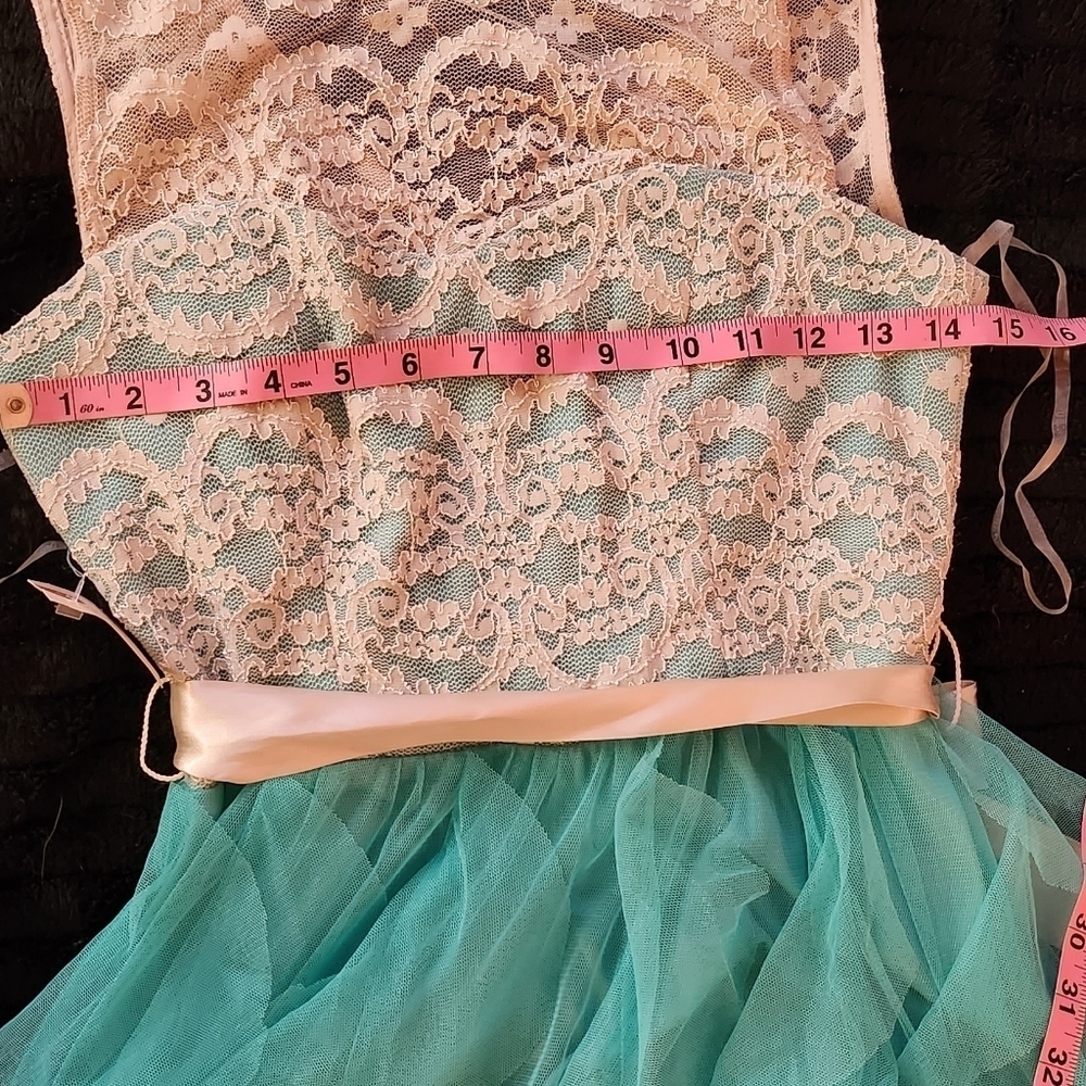 TEAZE ME SZ 7 Green/Ivory Ruffle Tulle Sleeveless Cocktail Dress - Picture 9 of 15